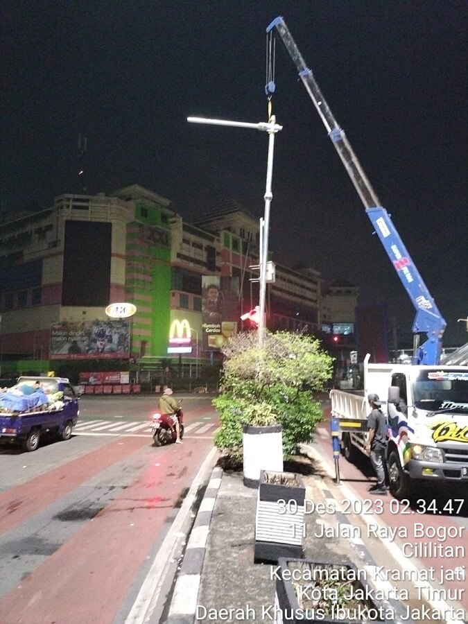 Erection Tiang CCTV